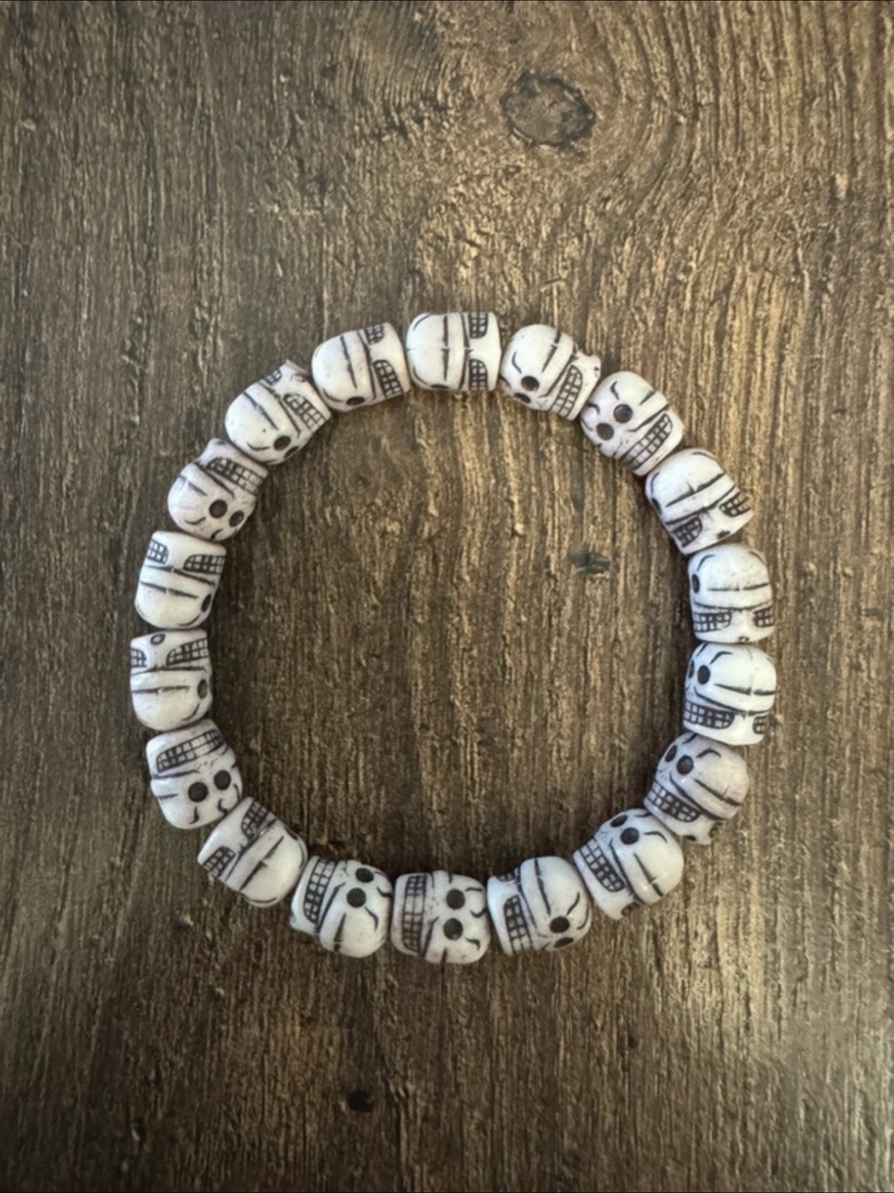 Title: White Skull Beaded Stretch Bracelet Gothic Halloween Jewelry